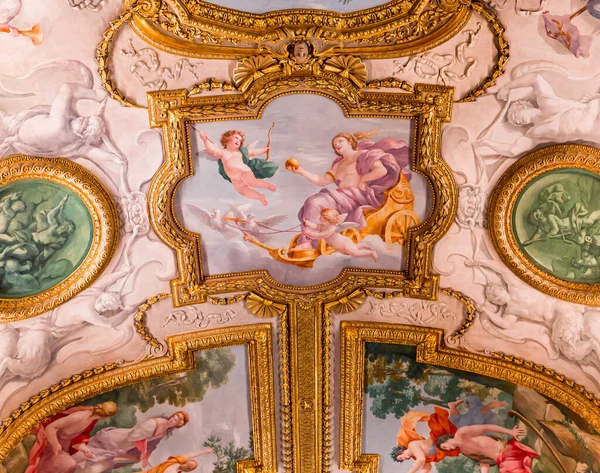 Paris Fris October 2022 Ceilings Frescoes Stucco Decors Mazarin Gallery — 스톡 사진