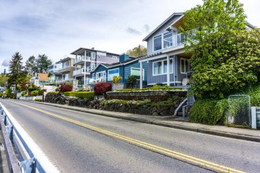 Ocean view homes in Redondo Beach, Washington.