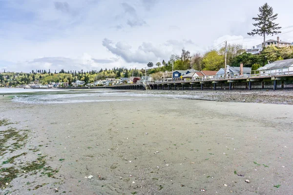 Redondo Beach, Washington 'daki kıyı şeridinin manzarası..