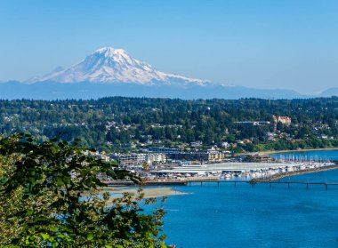 A view of Mount Rainier and the marina at Des Moines, Washington.