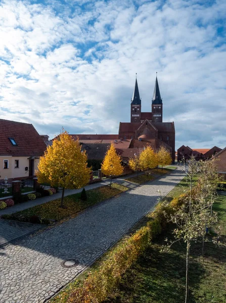 Jerichow Manastırı Almanya Nın Saksonya Anhalt Eyaletinde Elbe Nehri Kıyısında — Stok fotoğraf