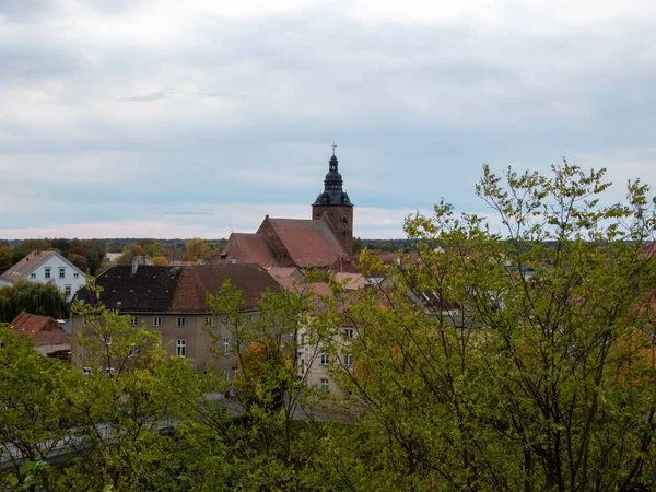 ハイベルベルク Havelberg ドイツのザクセン アンハルト州の町 ハベルに位置し 町の一部は川の中央にある島に建てられています — ストック写真