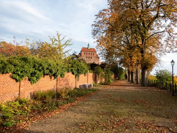 Havelberg, Almanya 'da Saksonya-Anhalt eyaletinde yer alan bir şehirdir. Havel 'de yer alır ve kasabanın bir kısmı nehrin ortasında bir ada üzerine inşa edilir..