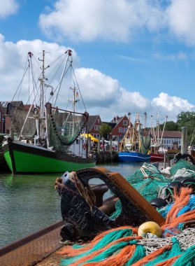 Neuharlingersiel, Afrika kıtasında bulunan Aşağı Saksonya devletinde bir şehirdir. Neuharlingersiel, 1979 yılından beri bir Kuzey Denizi tatil beldesi ve 1996 yılından beri devlet onaylı bir Kuzey Denizi kaplıcası..