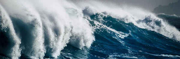 Banner Header Horizontale Macht Große Welle Blauem Ozeanwasser Konzept Der — Stockfoto