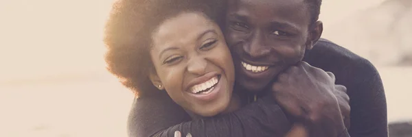 Banner Retrato Preto Jovem Casal Sorrir Divertir Juntos Amizade Relacionamento — Fotografia de Stock