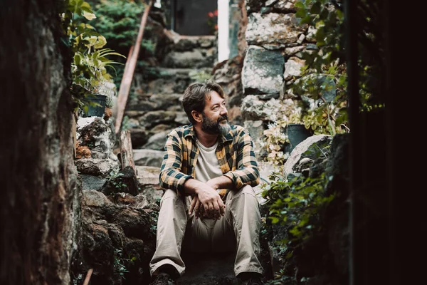 Hipster Outdoor Mature Bearded Man Sitting Rocks Stairs Enjoying Nature — 스톡 사진