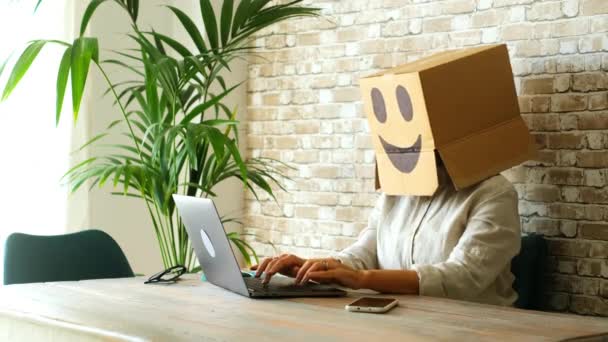 Happy Successful People Working Computer Wearing Smile Box Head — Stok Video