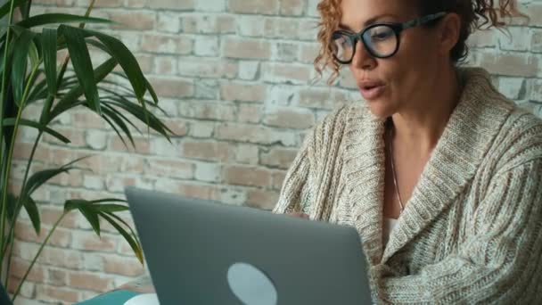 Professional Freelance Woman Using Laptop Home Office Work Place People — стокове відео