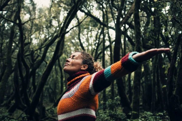 Moody Conceito Cor Das Pessoas Amor Pela Natureza Planeta Terra — Fotografia de Stock