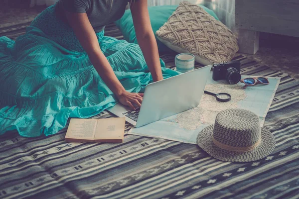 View Unrecognizable Woman Planning Next Trip Vacation Destination Using Paper — Photo