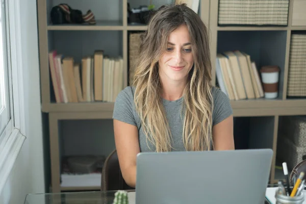 Modern Millennial Young Woman Work Computer Desk Home Office Alternative —  Fotos de Stock