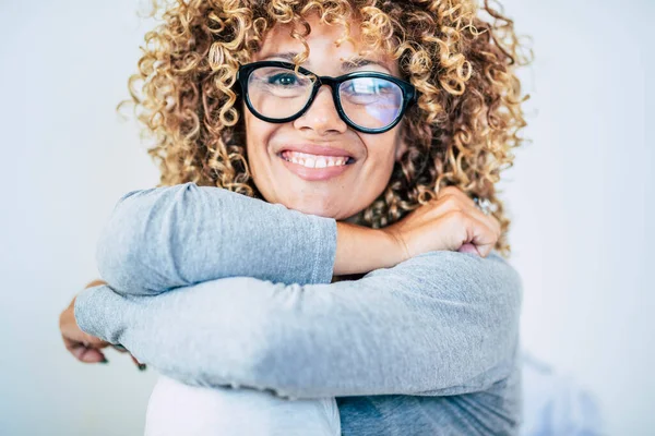 Portrait Young Adult Woman Smiling Camera Wear Glasses Blonde Curly – stockfoto