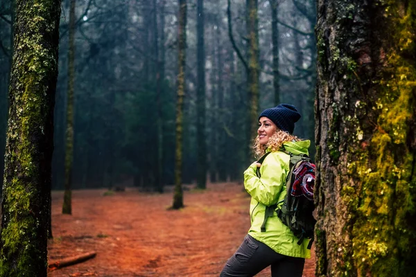 Happy Female Excursionist Enjoy Nature Background Forest Smiling Resting Tree — 图库照片