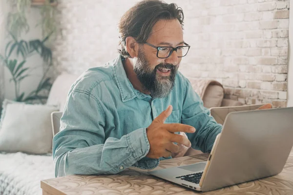 Happy Man Speaking Online Computer Video Conference Call Friends Job — Zdjęcie stockowe