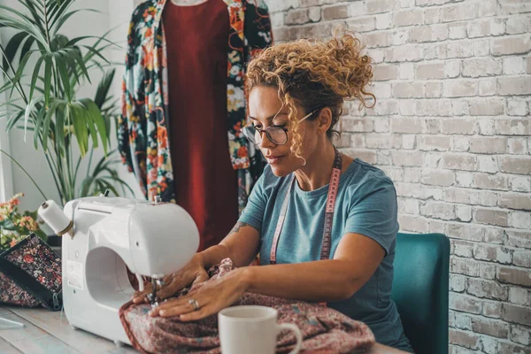 One Worker Woman Home Workshop Using Working Sewing Machine Seamstress —  Fotos de Stock