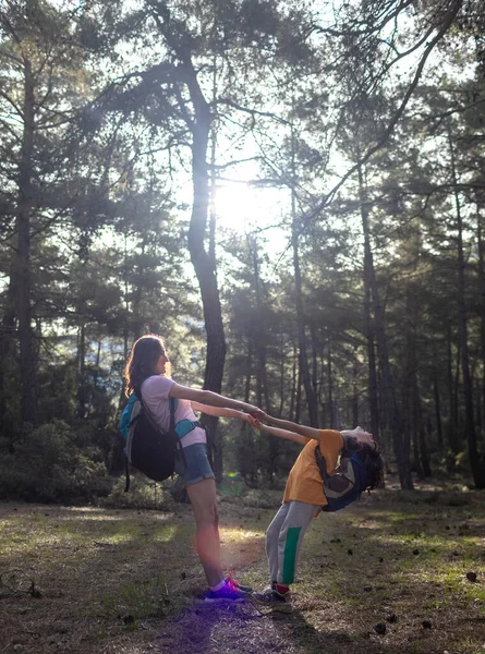 Mom Child Play Park Woman Spends Time Her Son Mother — Stok fotoğraf