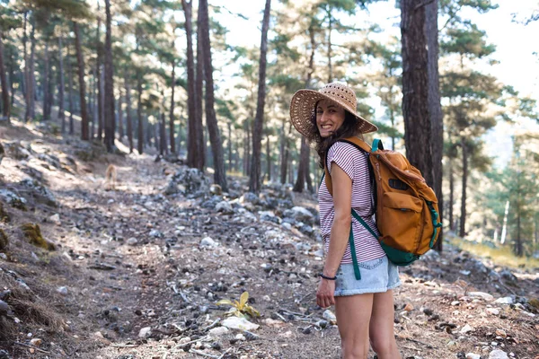 Portrait Smiling Woman Backpack Straw Hat Forest Girl Hike Summer — Foto de Stock