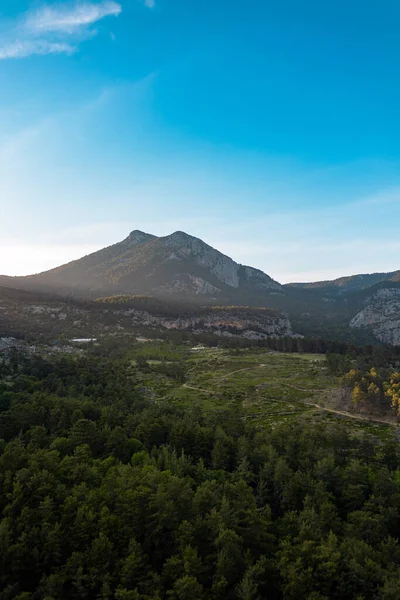 Schöne Türkische Berge Bei Sonnenuntergang Malerische Natur Die Strahlen Der — Stockfoto