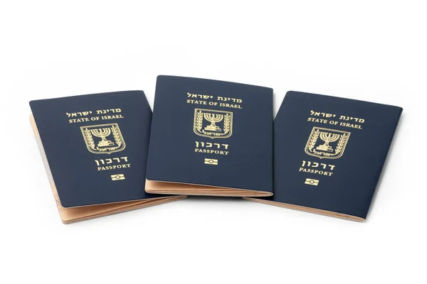 İsrail pasaportu Darkonlar beyaz arka planda izole. — Stok fotoğraf