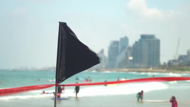 Black Flag Red Prohibitting Tape Fluttering Wind Forbidding Entry Sea — Stok video