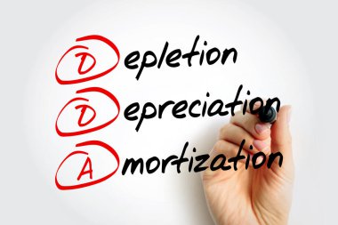 DDA Depletion Amortization - bir şirketin mal varlığının maliyetini kaynak tarafından üretilen gelirle karşılaştırmak için kullandığı muhasebe tekniği, kısaltma metin kavramı