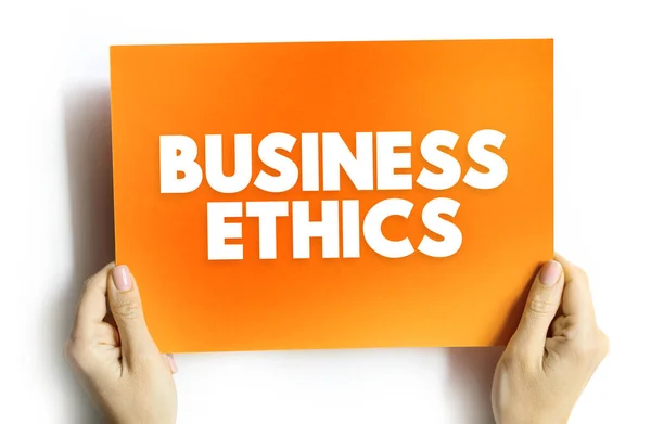 商业道德 检查在商业环境中可能出现的道德原则和道德或伦理问题 卡片上的文字概念 — 图库照片