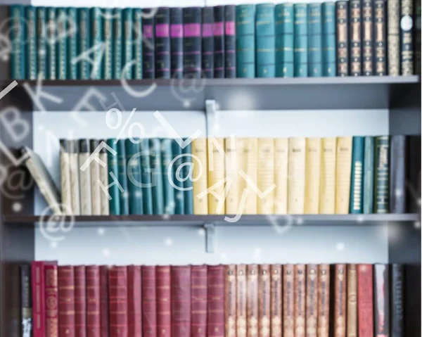 Biblioteca Estante Madeira Cheia Muitos Livros — Fotografia de Stock