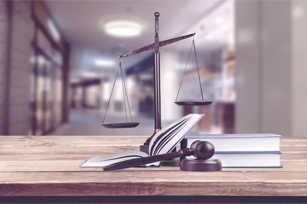 Escalas Justiça Livros Direito Tribunal Escritório Advocacia Conceito Direito Ensino — Fotografia de Stock