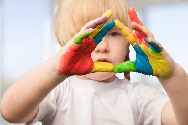 Mała Dziewczynka Chłopiec Ręce Malowane Kolorowe Farby — Zdjęcie stockowe