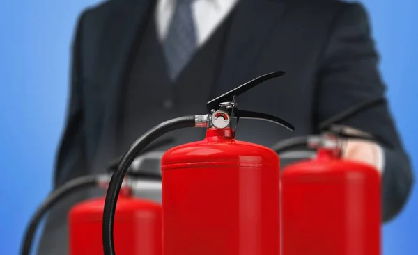 Extintores Rojos Hombre Negocios Detrás — Foto de Stock