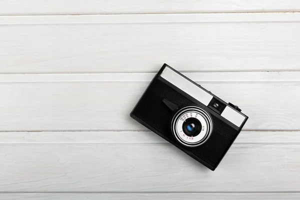 Παλιά Κάμερα Ξύλινο Φόντο — Φωτογραφία Αρχείου
