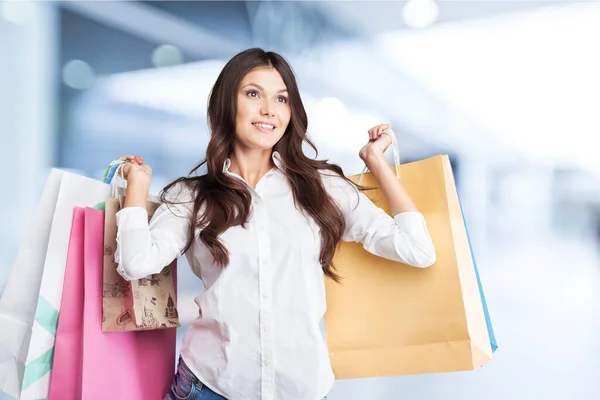 Bela Jovem Mulher Com Sacos Compras — Fotografia de Stock