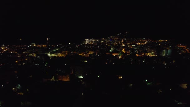 Widok z lotu ptaka na Night Budva City, Czarnogóra — Wideo stockowe