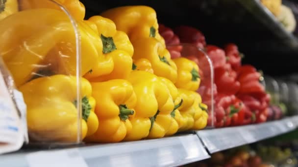 Fresh Fruits and Vegetables on Supermarket Shelves — Stock Video