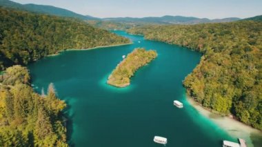 Hırvatistan Ulusal Parkı 'ndaki Plitvice Göllerinin Havadan Görünümü, Temiz Doğa