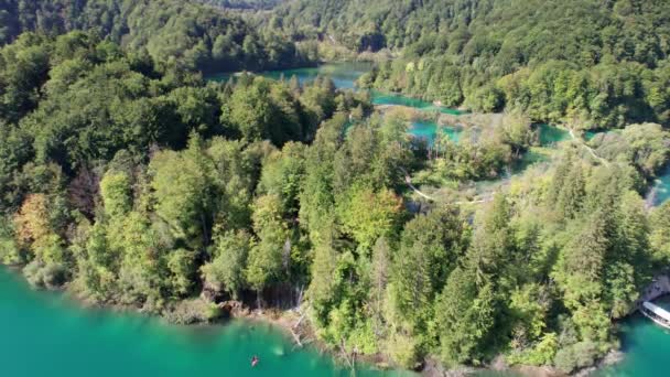 Luftaufnahme der Plitvicer Seen im Nationalpark Kroatien, Saubere Natur — Stockvideo