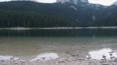 Karadağ 'daki Kara Göl, Durmitor Park' taki Panoramik Görünüm Dağı Crno Jezero