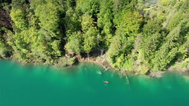 Hırvatistan Ulusal Parkı 'ndaki Plitvice Göllerinin Havadan Görünümü, Temiz Doğa — Stok video