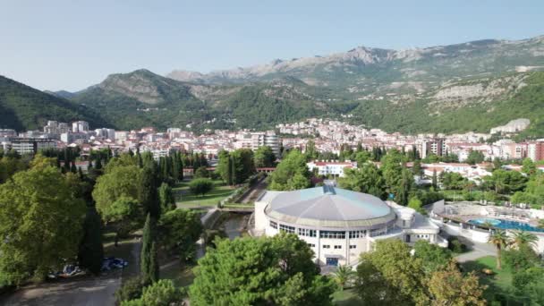 Vista aérea panorâmica de Budva City, Montenegro, Montanha Paisagem Verão — Vídeo de Stock