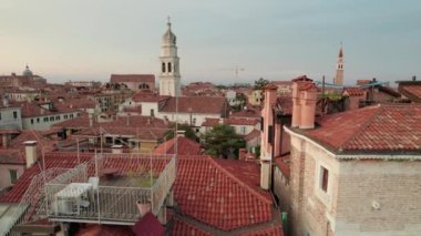 Tarihi Binalar ve Çan Kulesi ile Venedik Şehri, Skyline, İtalya
