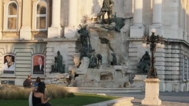 Budapeşte 'deki ünlü Buda Kraliyet Sarayı manzarası