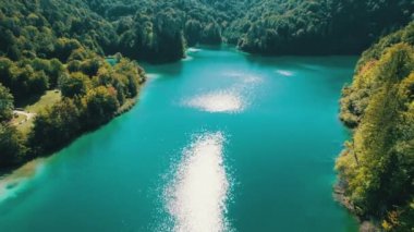 Hırvatistan Ulusal Parkı 'ndaki Plitvice Göllerinin Havadan Görünümü, Temiz Doğa