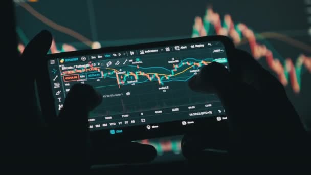 Crypto Trading en Smartphone — Vídeo de stock