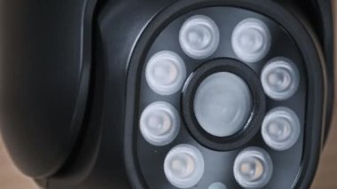 Güvenlik Kamerası Gözetleme Tahta Arkaplanda Dönüyor