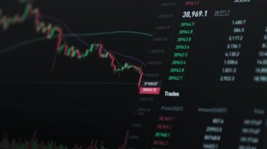 Şifreleme Döviz Çizelgesi Bir Dizüstü bilgisayar ekranında Çevrimiçi