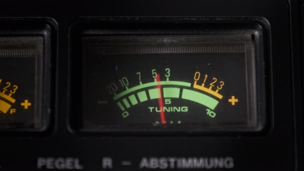 Flèche VU mètre sur magnétophone, Vintage indicateur analogique — Video