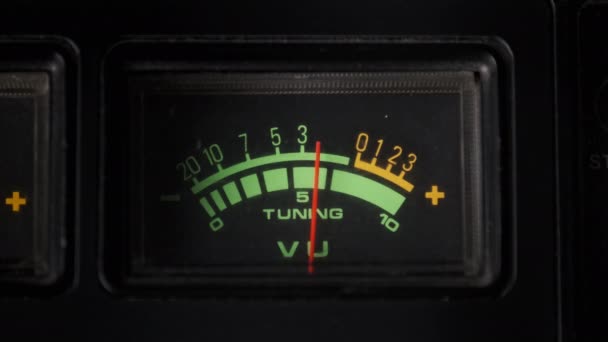 Arrow VU Meter on Tape Recorder, Vintage Analog Indicator — Stock Video