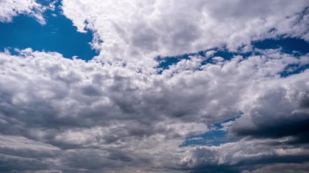 Dramatyczne Chmury Burzowe Poruszające Się Niebie Timelapse Ciemne Chmury Cumulus — Wideo stockowe