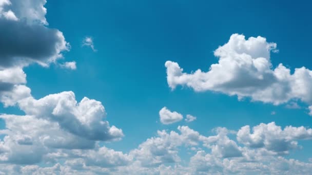 Timelapse Cumulus Clouds Moving Blue Sky Light Clouds Change Shape — Vídeo de Stock